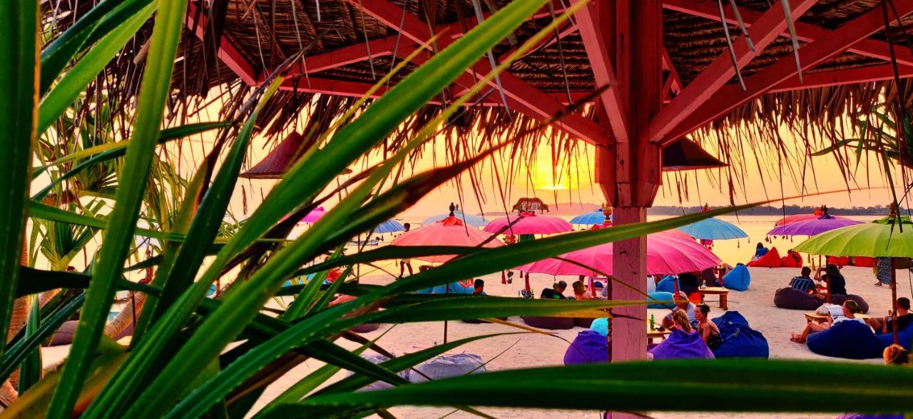 Gili Lumbung Bungalow Gili Islands Exterior photo
