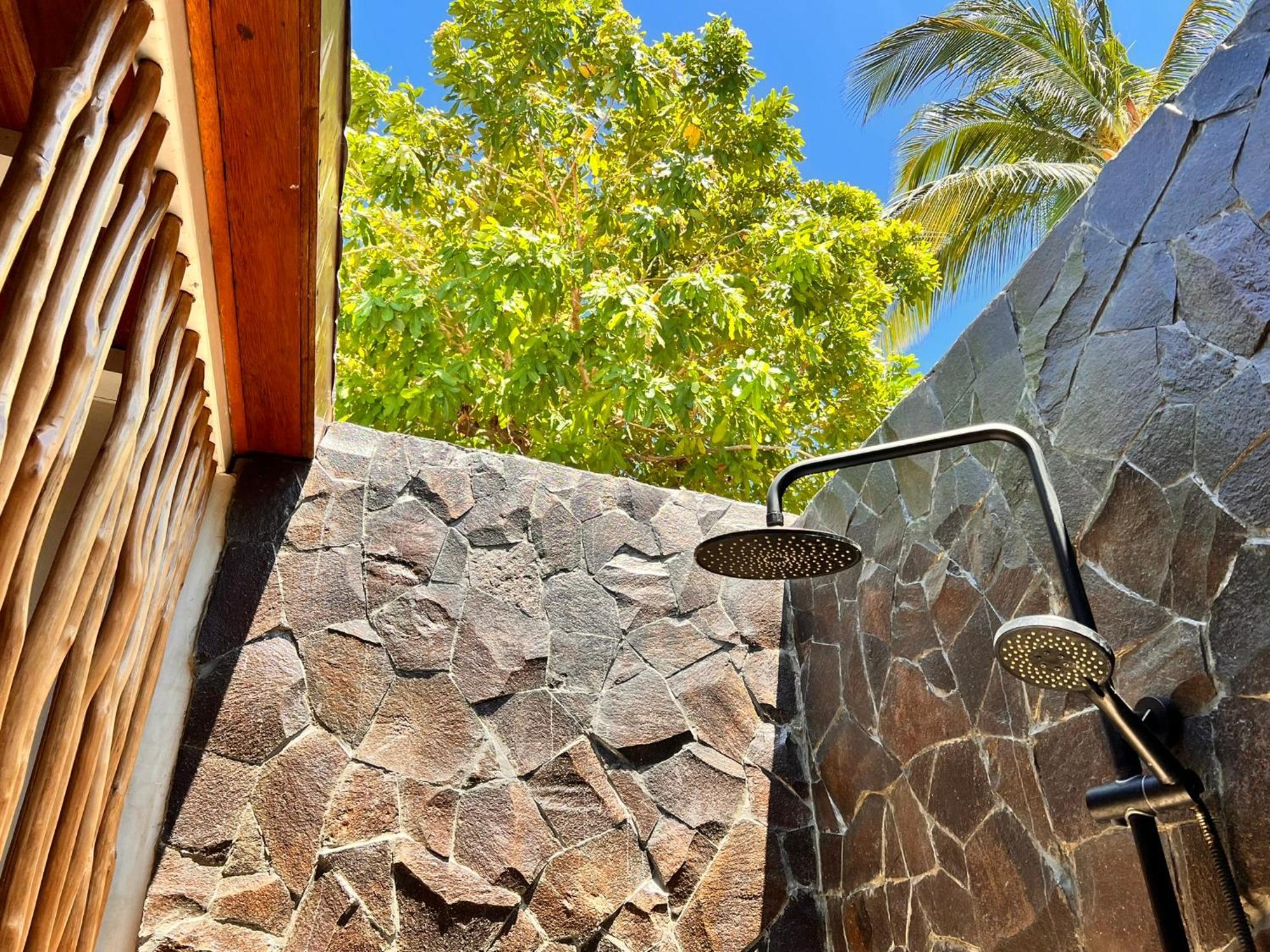 Gili Lumbung Bungalow Gili Islands Exterior photo