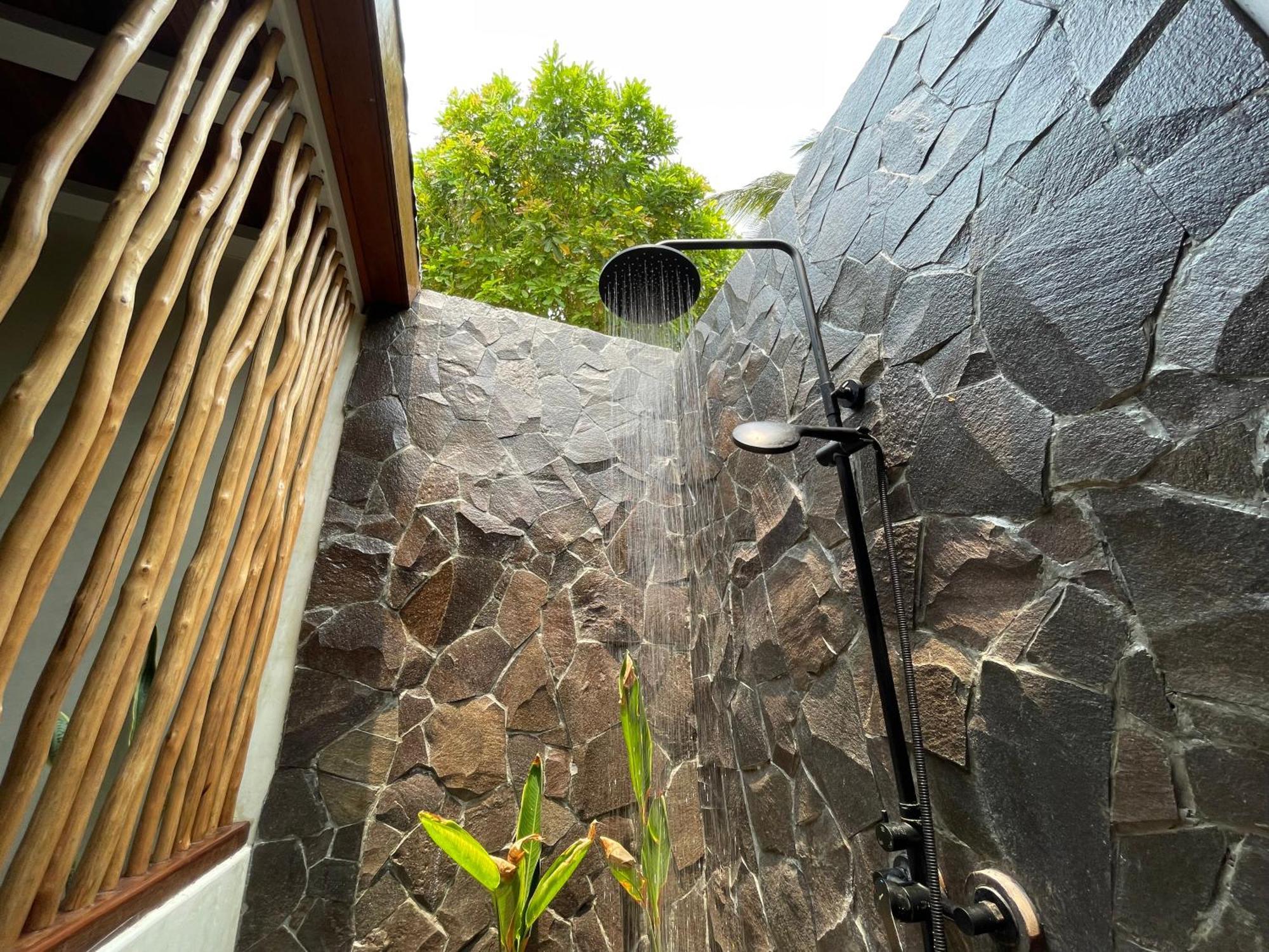 Gili Lumbung Bungalow Gili Islands Exterior photo